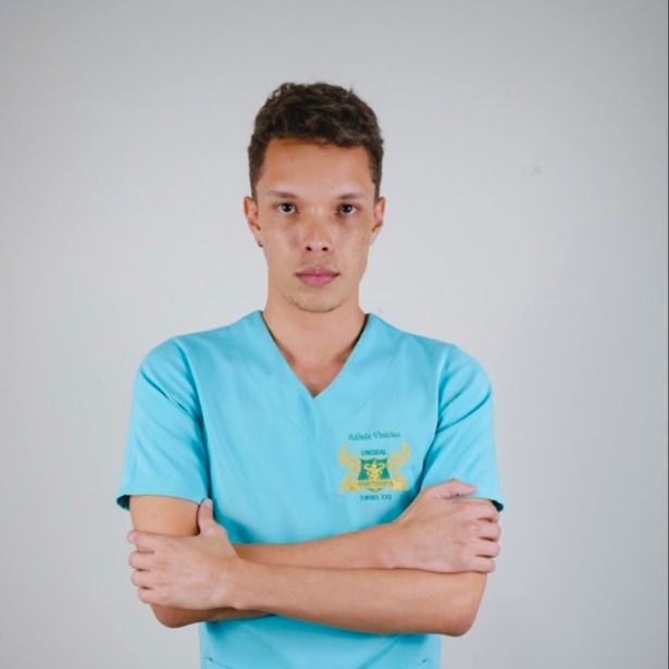 Adônis Vinícius Santos, Fisioterapeuta Maceió