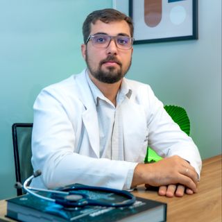 Dr. Daniel Gusmao