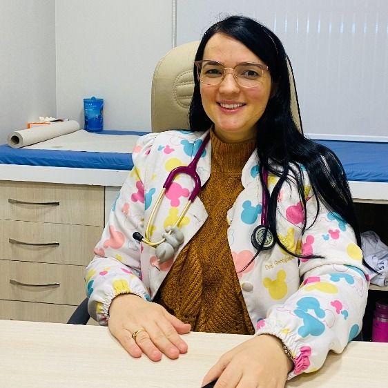 Georgiane Guimarães, Pediatra Curitiba