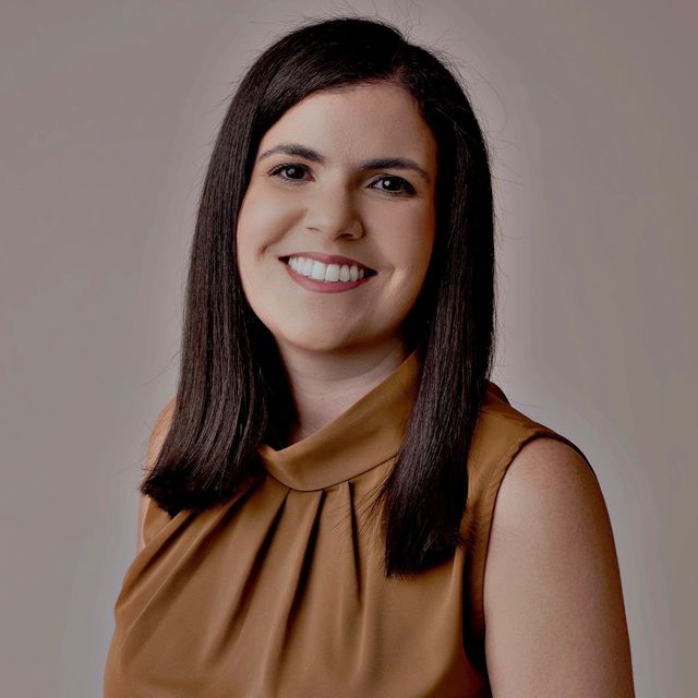 Marcela Kyu Lalli Moraes , Especialista em Clínica Médica Guarujá
