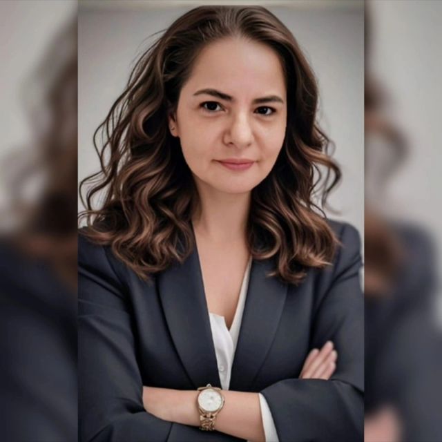 Silvia  Mingotti , Psicólogo Cornélio Procópio