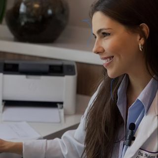 Ampliar imagem: Maiara Nunes Rosendo, Ginecologista Florianópolis