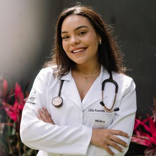 Livia Azevêdo Miato, Médico clínico geral Rio de Janeiro