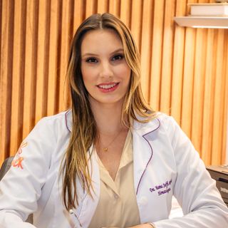 Ampliar imagem: Marina Steffli Machado, Hematologista Florianópolis