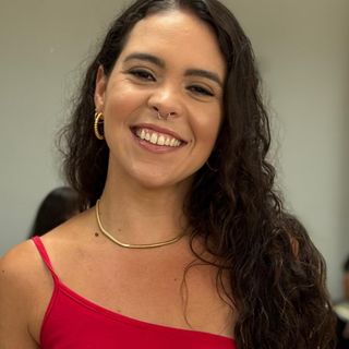 Dra. Mariana Bitencourt