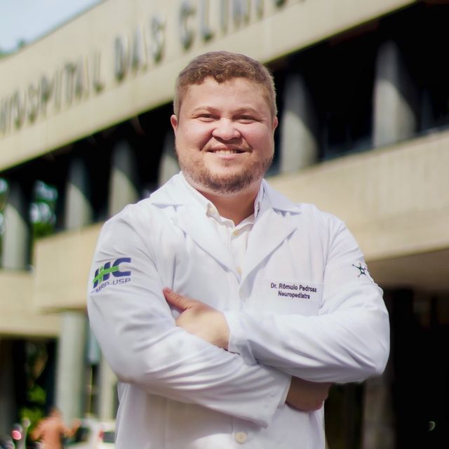 Romulo Carvalho Pedrosa, Neurologista pediátrico São Luís