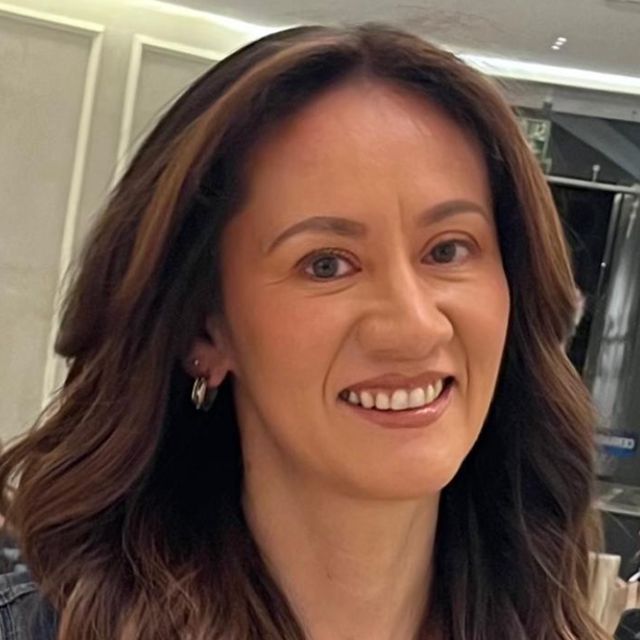 Luz Andrea León Cárdenas, Internista Bogotá