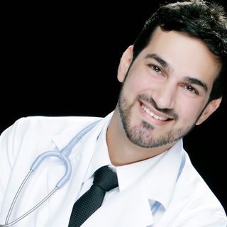 Ampliar imagem:  Rafael  de Oliveira Souza Casal, Médico de família Belo Horizonte