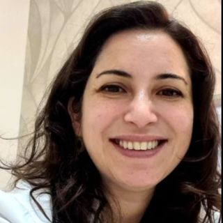 Ampliar imagem: Daniela Almeida, Ginecologista Caçapava