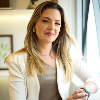 Ampliar imagem: Tayana Fernandes Cecon, Nutricionista Curitiba