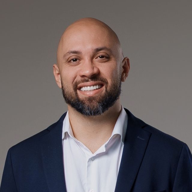 Daniel Custodio, Cirurgião geral Farroupilha