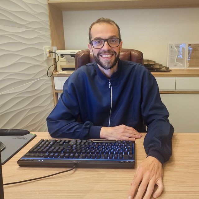 Gustavo Andriani de Souza, Dentista Campinas