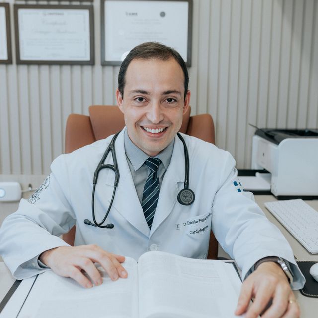 Estevão Tavares de Figueiredo, Cardiologista Marília