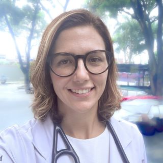 Dra. Camila Barbosa Lyra