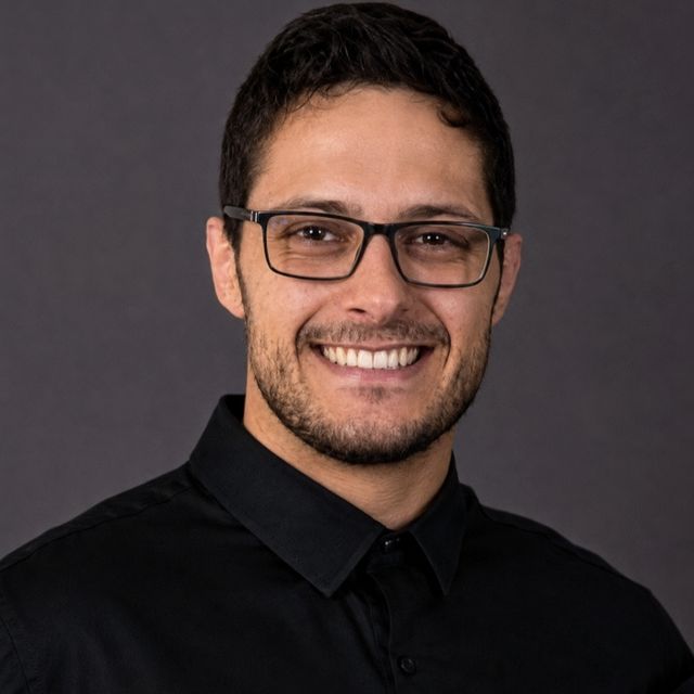 Fernando Cordeiro Camargo, Dentista São José Dos Pinhais