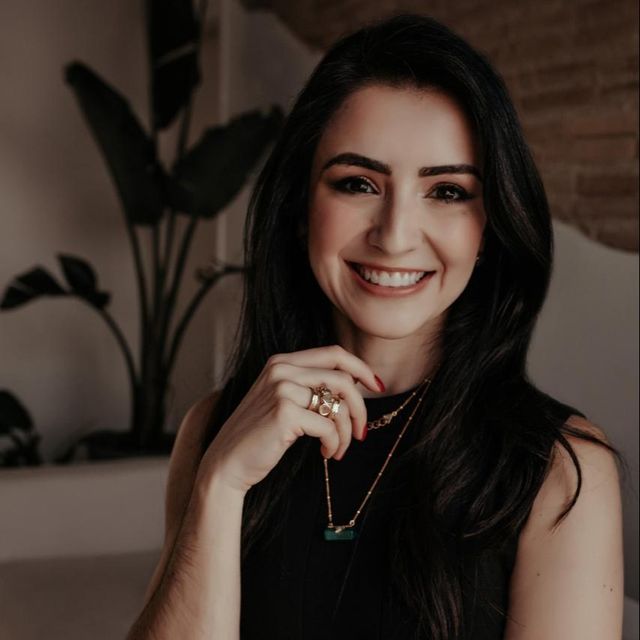 Ana Luiza  Camargo, Otorrino Curitiba