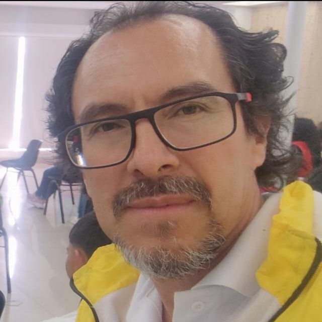 Sandro Luciano Santacruz Almeida, Psicólogo Pasto