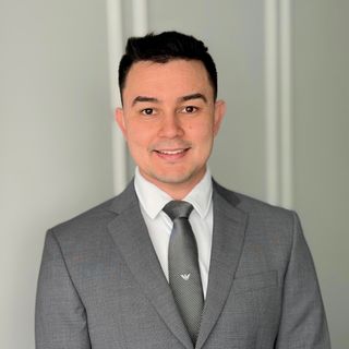 Thiago Tsuneo Kominek Sato, Urologista Curitiba