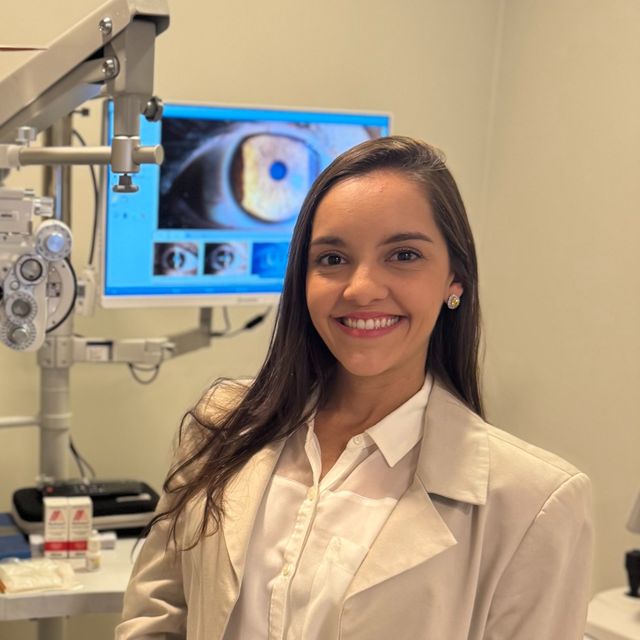 Marina  Leão Veloso Salles