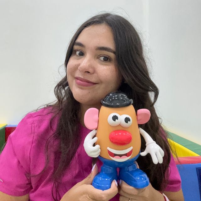 Lesli Pino Bugueño, Fonoaudiólogo Buin