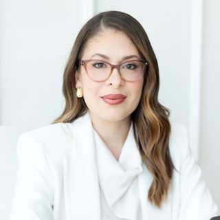 Ampliar imagem: Mariana Caravellos, Ortopedista - Traumatologista Rio de Janeiro