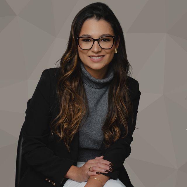 Marina Rolon, Cirurgião buco-maxilo-facial São Paulo