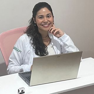 Milenna Fuly, Dentista Ribeirão Preto