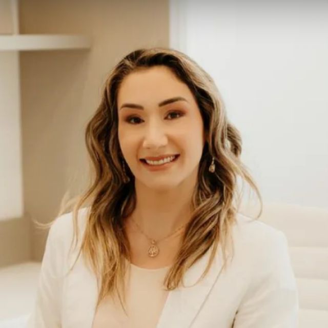 Giovanna Freitas Piccinin, Especialista em Clínica Médica Santa Cruz Do Sul