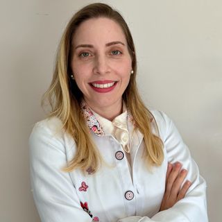 Ampliar imagem: Joana Sacheti Freitas Donadel, Hematologista pediátrico Florianópolis