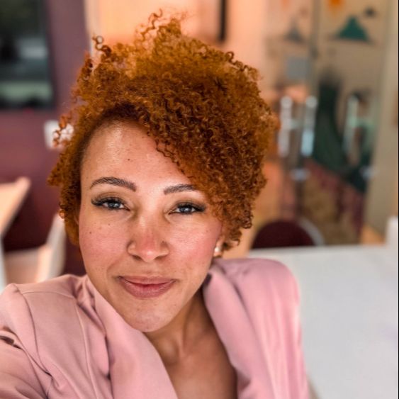 Thayene de Oliveira, Dentista Brasília