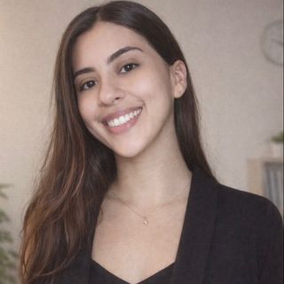 Dra. Isabella Silva Ferreira