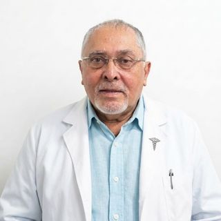 Dr. Felix del Valle Acuña