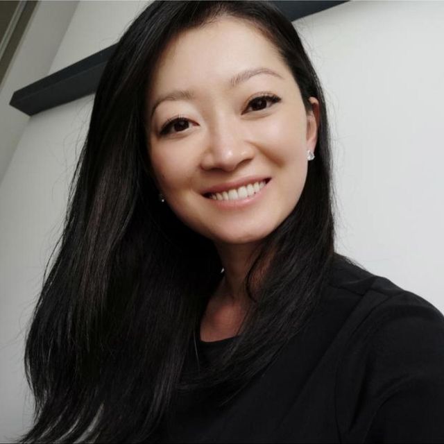 Caroline  Sayuri Hamasaki, Dermatologista Curitiba