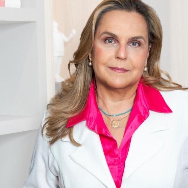 Andrea  Pires De Mello, Otorrino Niterói