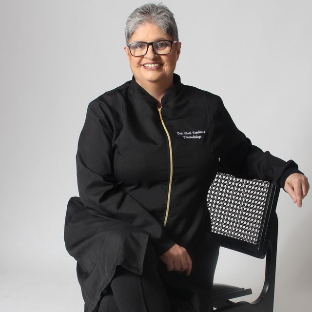 GISELI Estebanez, Fonoaudiólogo São Paulo