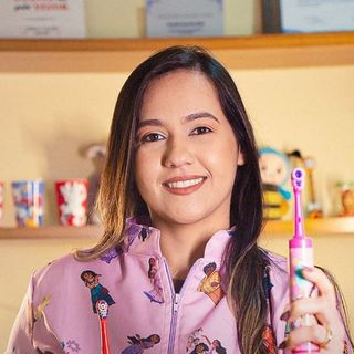 Ampliar imagem: Carolina  Leandro Lima, Dentista Santa Ines