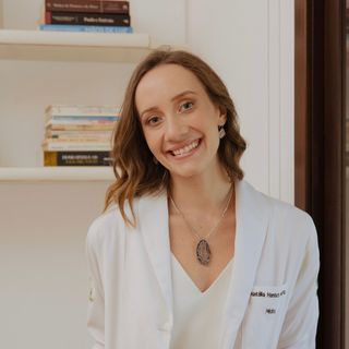 Natália  Ferraz, Homeopata Blumenau