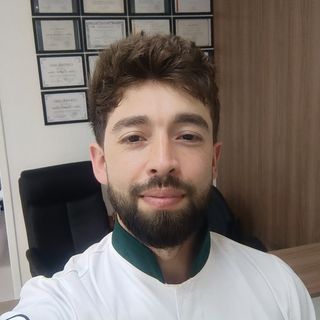 Leonardo Felipe Kobus , Quiropraxista Curitiba