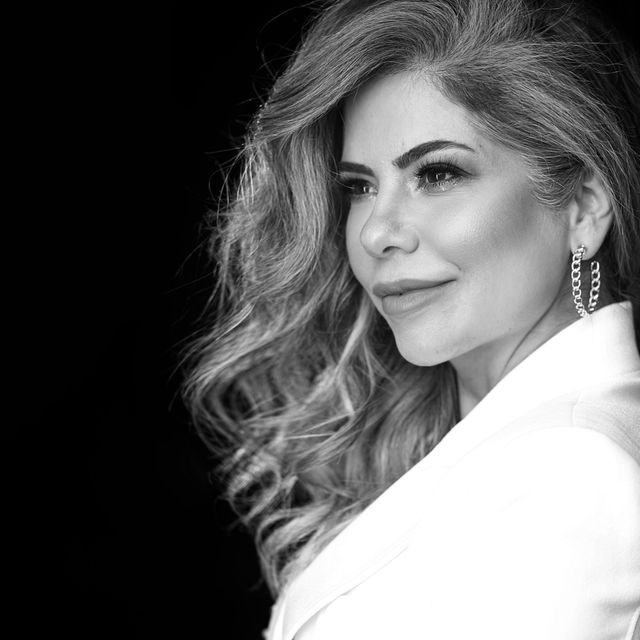 Cristina Destro, Cirurgião plástico Taubaté