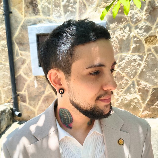 Alén Fernández, Psicólogo Cali