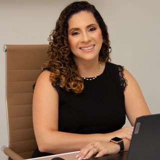 Ampliar imagem: Adalva Miranda, Ginecologista Caruaru