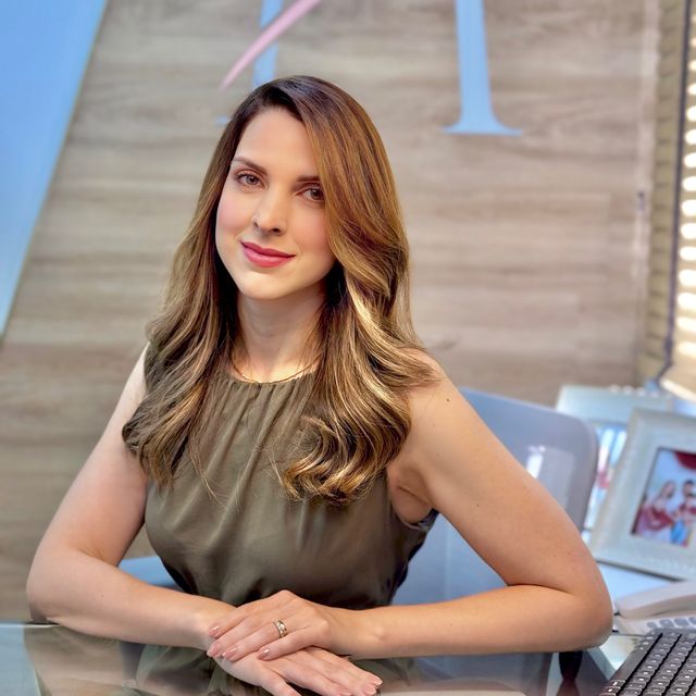 Mirella Marques Da Cunha, Mastologista Recife
