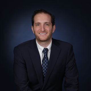 Ampliar imagem: Joao Henrique Pontello, Cirurgião plástico Maringá