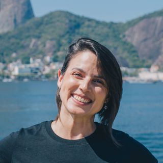  Caroline e Silva de Souza