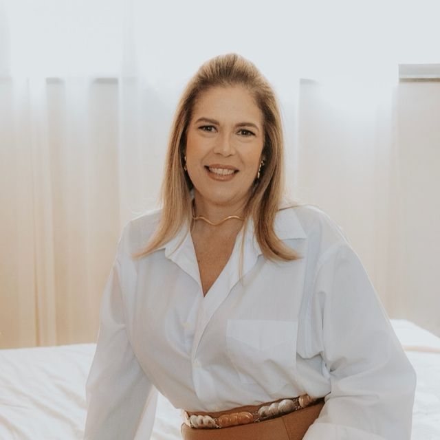 Maria  de Fátima Guimarães, Oftalmologista Macaé