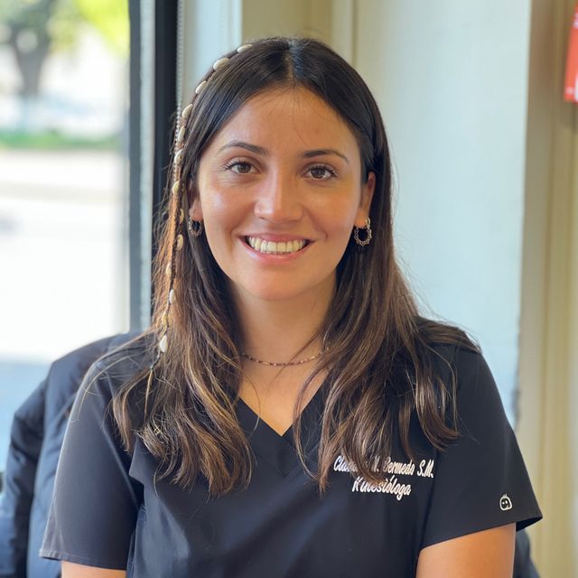 C.Nicole Bermedo San Martín, Kinesiólogo Victoria