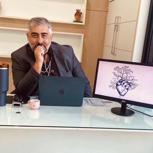 Leandro Rua Ribeiro, Cardiologista Vitória