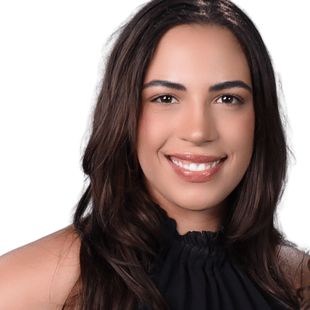 Luana  Guedes, Dentista Salvador
