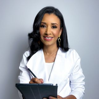 Dra. Juliana Francisca Moreira