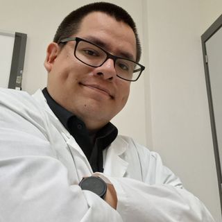 Dr. Erick Arturo Falcon Ladera